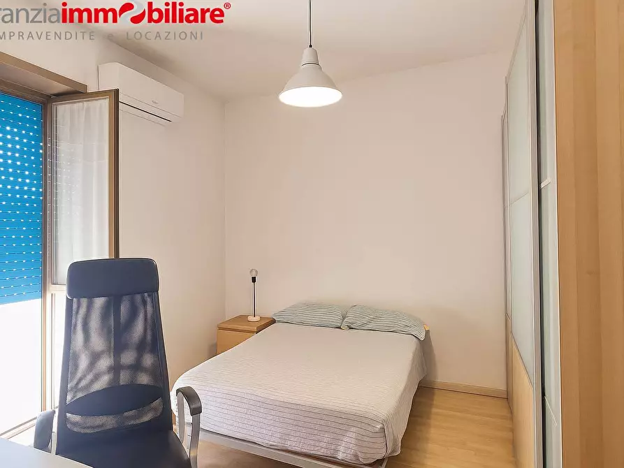 Immagine 5 di Appartamento in vendita  in via miano a Napoli