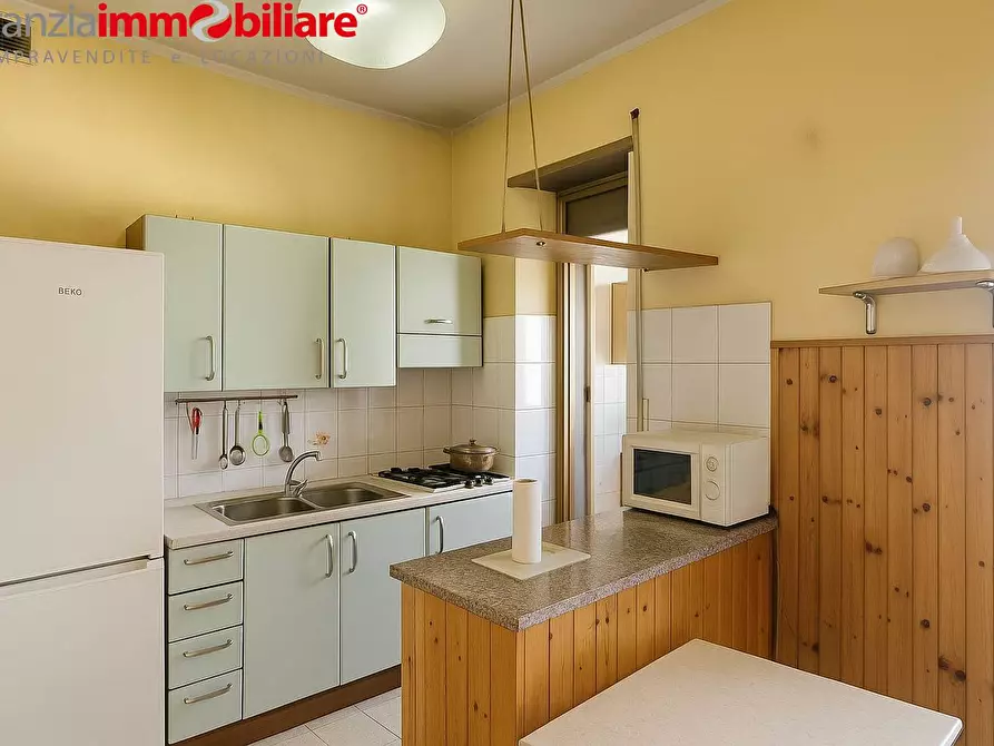 Immagine 1 di Appartamento in vendita  in via miano a Napoli