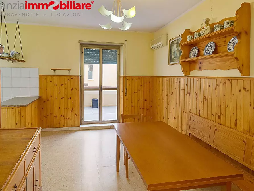 Immagine 2 di Appartamento in vendita  in via miano a Napoli