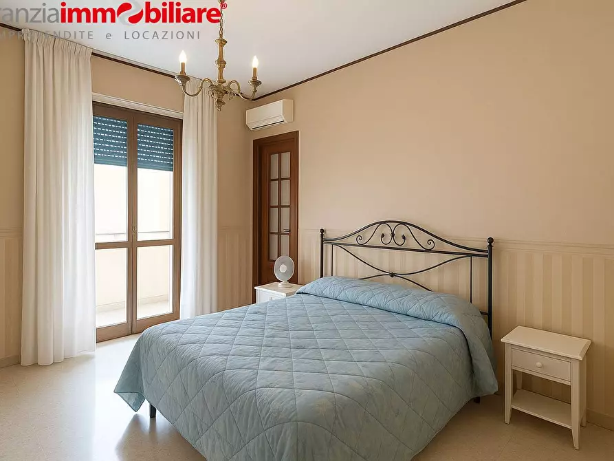 Immagine 3 di Appartamento in vendita  in via miano a Napoli