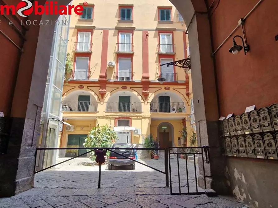 Immagine 30 di Appartamento in vendita  in Via Francesco Girardi a Napoli