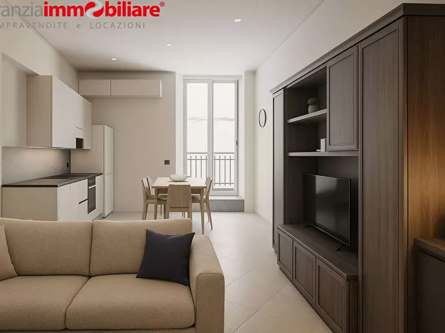 Immagine 33 di Appartamento in vendita  in Via Francesco Girardi a Napoli