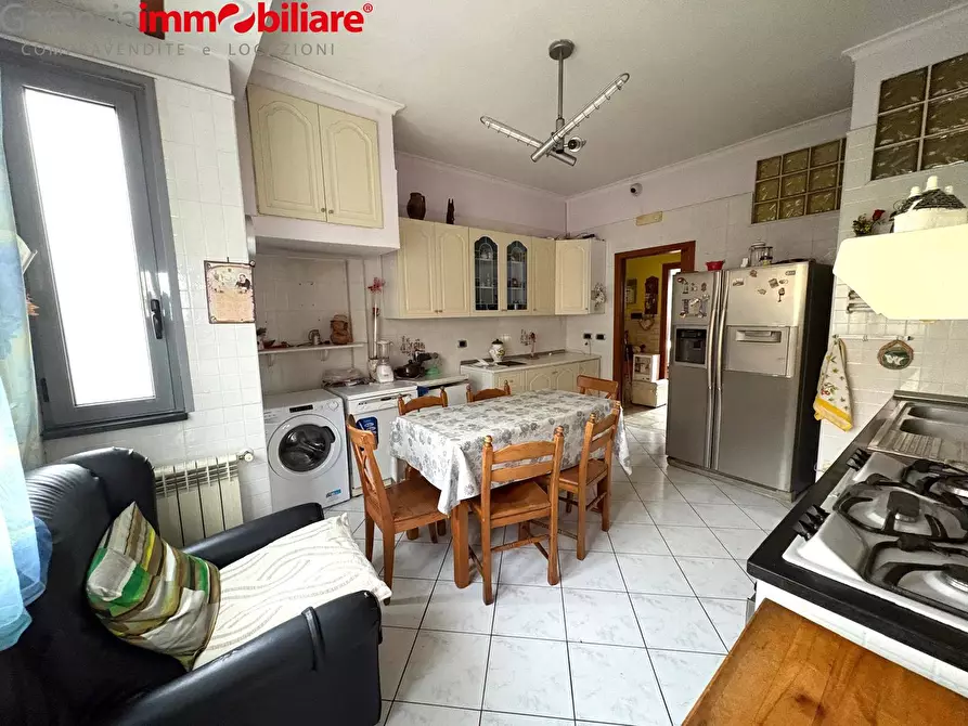 Immagine 2 di Appartamento in vendita  in Calata Capodichino a Napoli