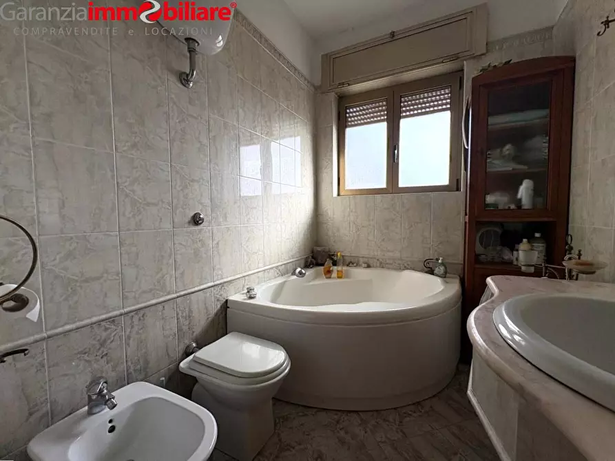 Immagine 5 di Appartamento in vendita  in Calata Capodichino a Napoli