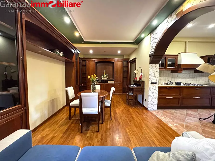 Immagine 2 di Appartamento in vendita  in Calata Capodichino a Napoli