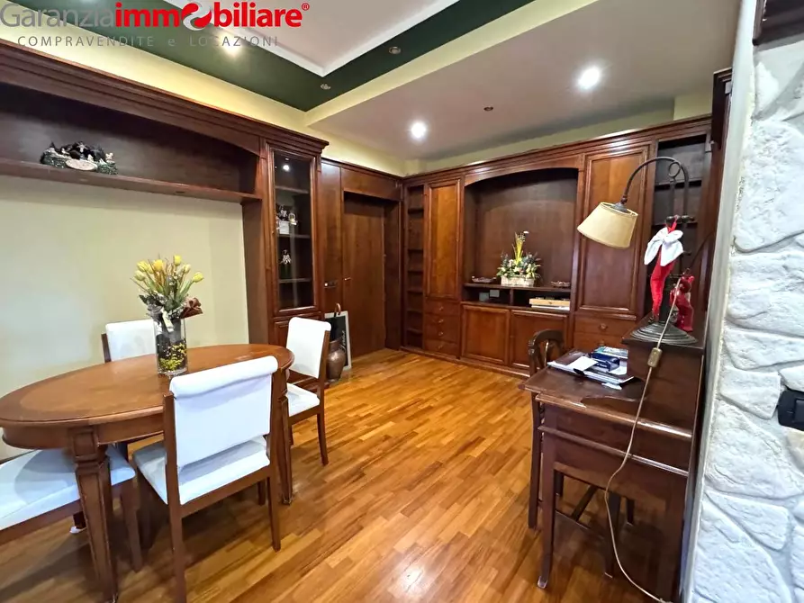 Immagine 3 di Appartamento in vendita  in Calata Capodichino a Napoli