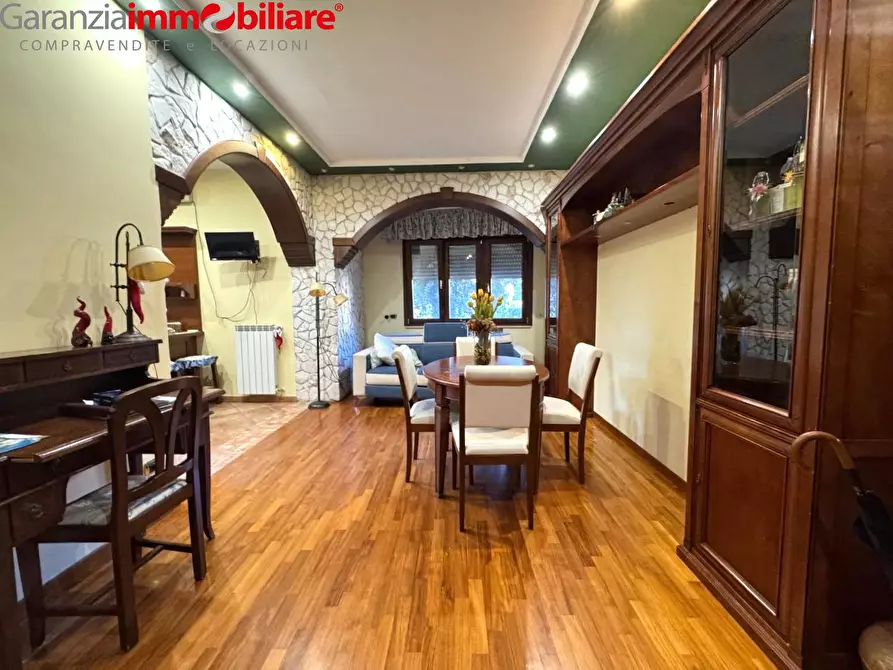 Immagine 5 di Appartamento in vendita  in Calata Capodichino a Napoli