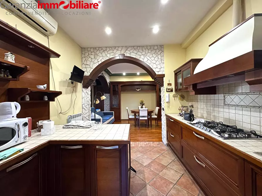 Immagine 8 di Appartamento in vendita  in Calata Capodichino a Napoli