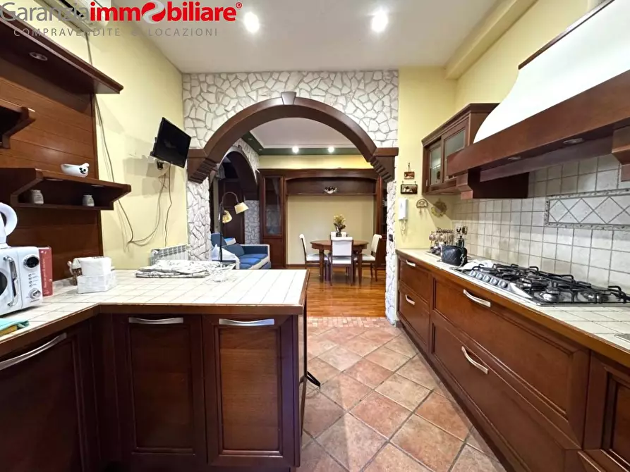 Immagine 9 di Appartamento in vendita  in Calata Capodichino a Napoli