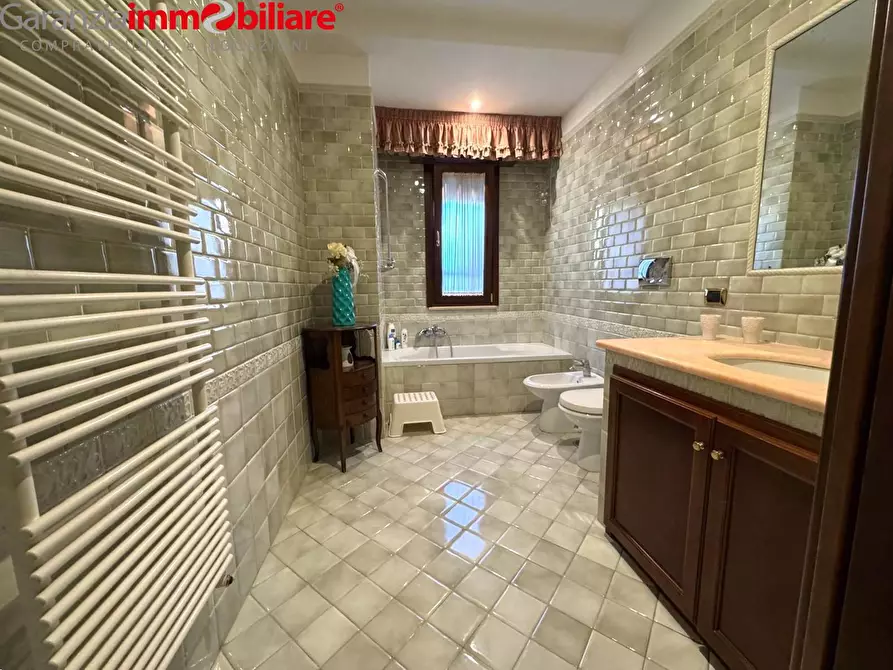 Immagine 16 di Appartamento in vendita  in Calata Capodichino a Napoli