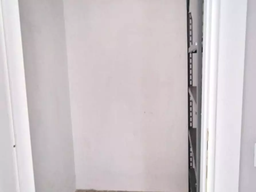 Immagine 11 di Appartamento in affitto  in via vittorio veneto a Napoli