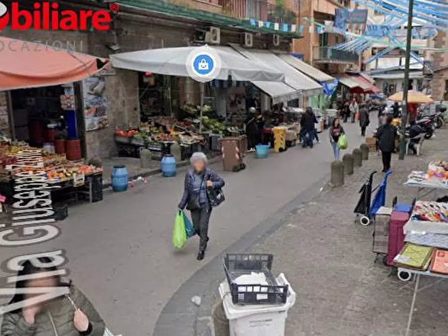 Immagine 1 di Locale commerciale in vendita  in Via Giuseppe Zurlo a Napoli