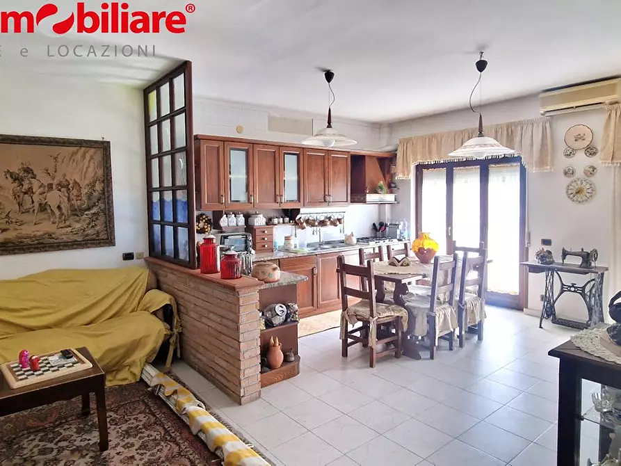 Immagine 2 di Appartamento in vendita  in Via Alcide Cervi a Napoli