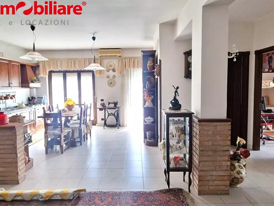 Immagine 5 di Appartamento in vendita  in Via Alcide Cervi a Napoli