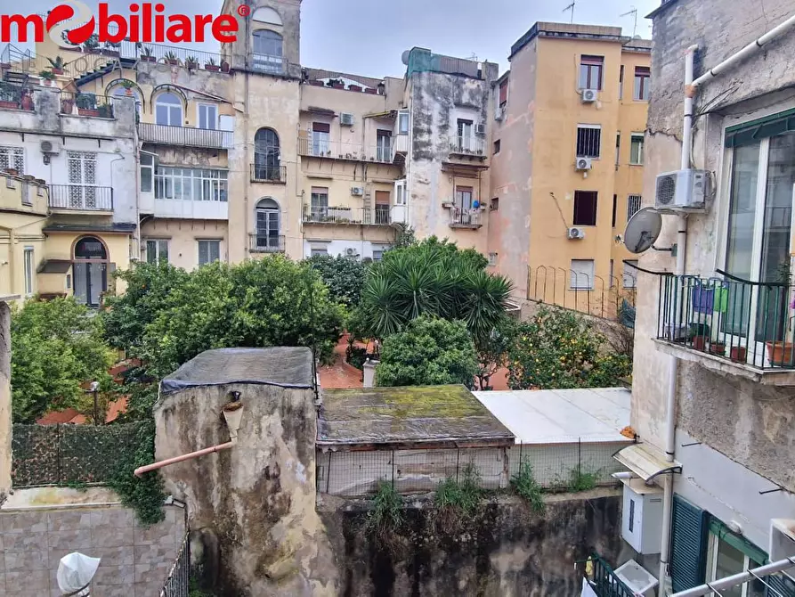 Immagine 16 di Appartamento in vendita  in Vico Paradiso Alla Salute a Napoli