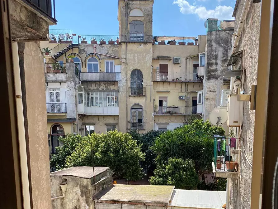 Immagine 19 di Appartamento in vendita  in Vico Paradiso Alla Salute a Napoli