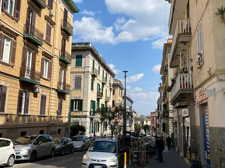 Immagine 21 di Appartamento in vendita  in Vico Paradiso Alla Salute a Napoli
