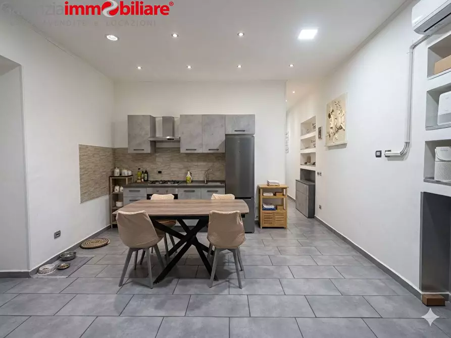 Immagine 2 di Appartamento in vendita  in Calata Capodichino a Napoli