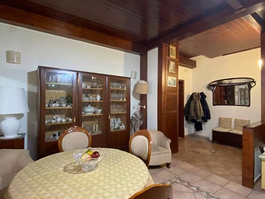 Immagine 2 di Appartamento in vendita  in Via Alessandro Telesino a Napoli