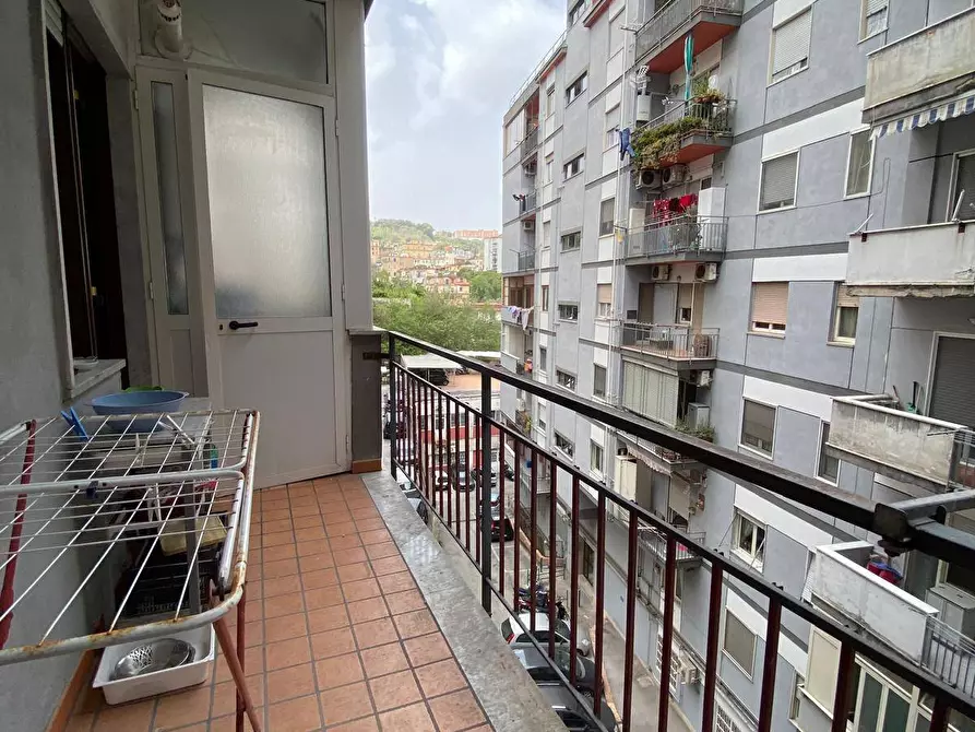 Immagine 15 di Appartamento in vendita  in Via Alessandro Telesino a Napoli