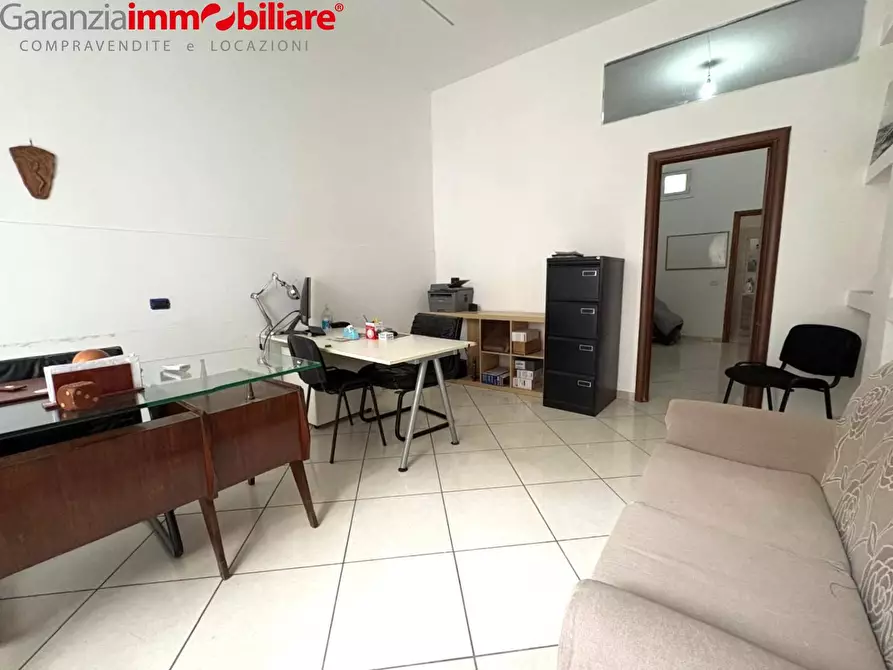 Immagine 2 di Appartamento in vendita  in via cupa capodichino a Napoli