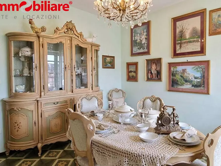 Immagine 2 di Appartamento in vendita  in via marco aurelio severino a Napoli