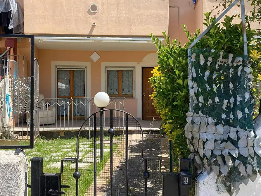 Immagine 17 di Appartamento in vendita  in via mattine a Agropoli