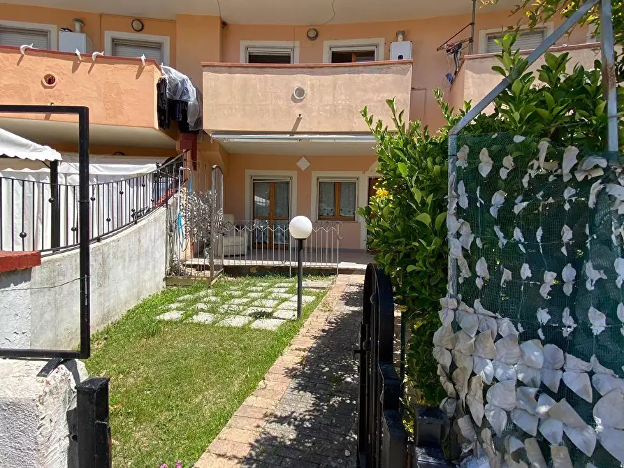 Immagine 23 di Appartamento in vendita  in via mattine a Agropoli