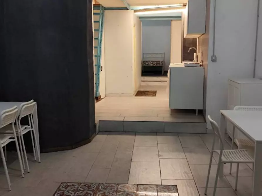 Immagine 3 di Appartamento in vendita  in vico lungo del gelso a Napoli