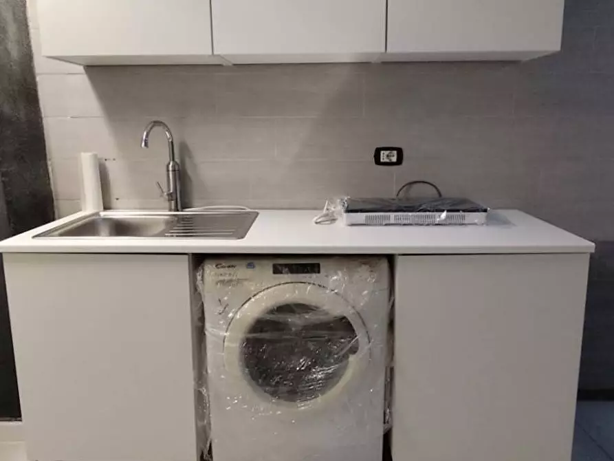 Immagine 6 di Appartamento in vendita  in vico lungo del gelso a Napoli