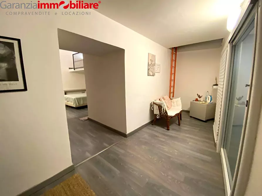 Immagine 8 di Appartamento in vendita  in Via Monte Di Dio a Napoli
