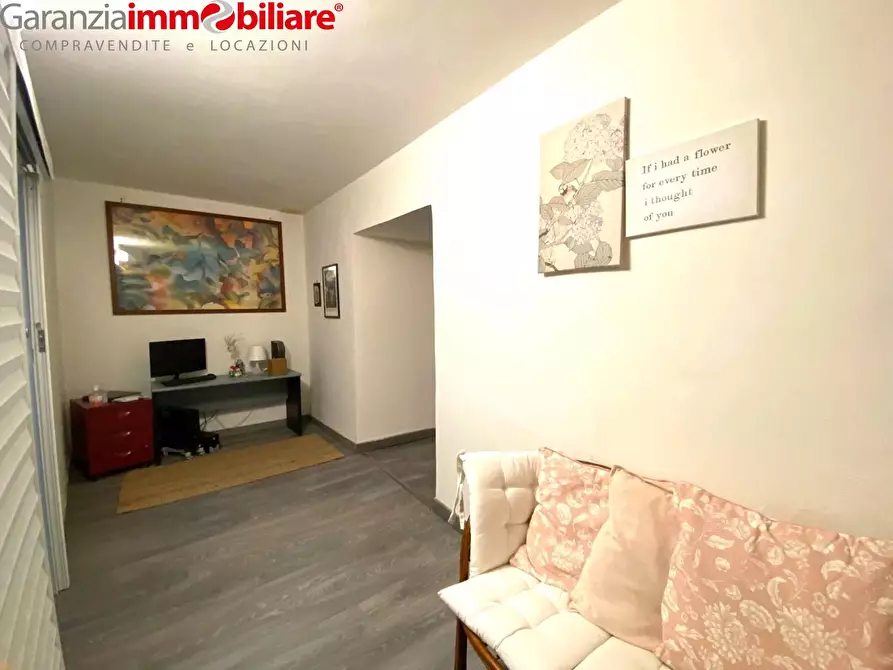 Immagine 9 di Appartamento in vendita  in Via Monte Di Dio a Napoli
