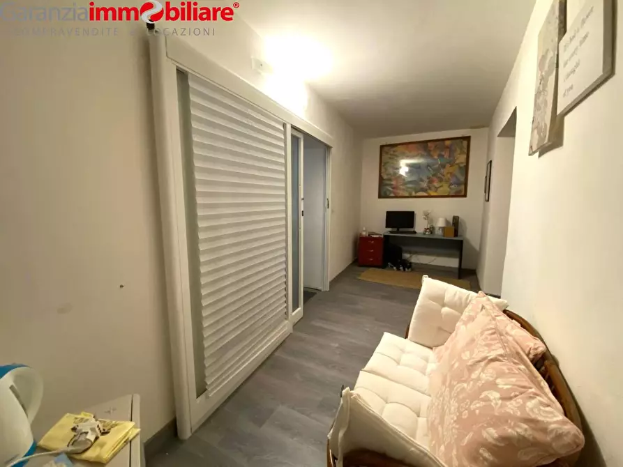 Immagine 10 di Appartamento in vendita  in Via Monte Di Dio a Napoli