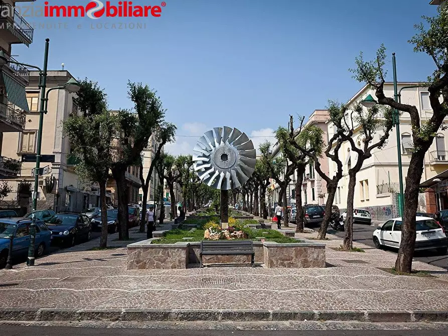 Immagine 1 di Appartamento in vendita  in Via Diomede Carafa a Napoli