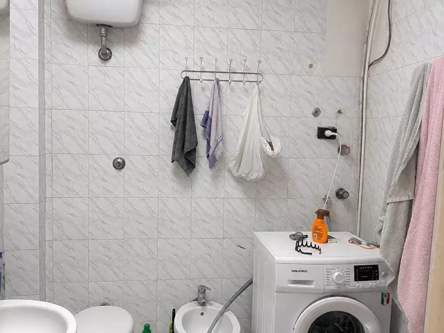 Immagine 7 di Appartamento in vendita  in Via Capuana a Napoli