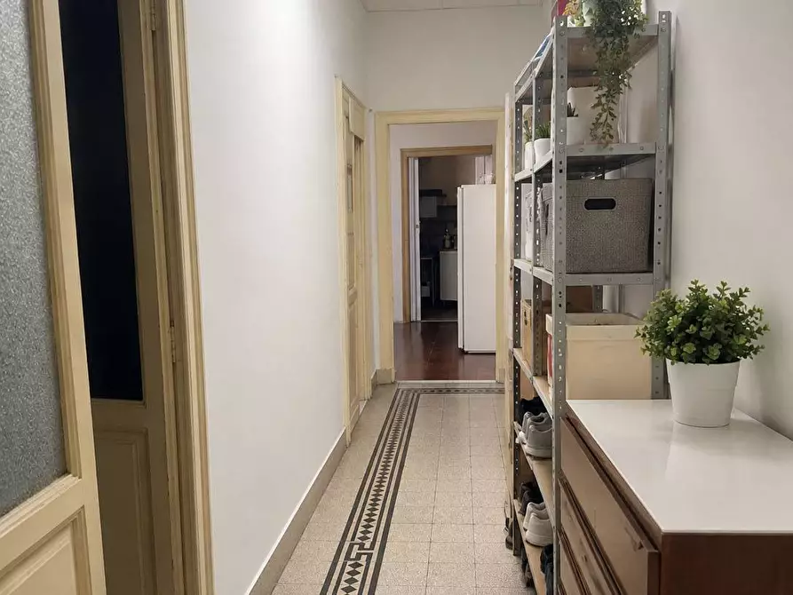 Immagine 10 di Appartamento in vendita  in Via Capuana a Napoli