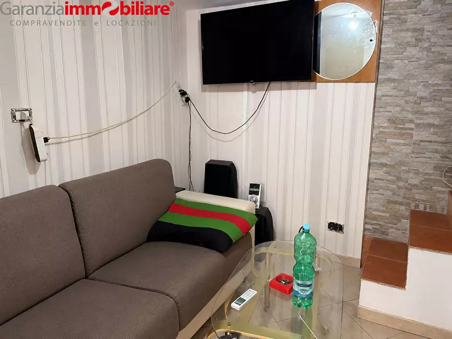 Immagine 2 di Appartamento in vendita  in Via Santi Giovanni E Paolo a Napoli