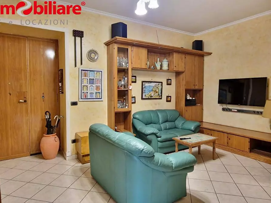 Immagine 1 di Appartamento in vendita  in Via Bernardo Tanucci a Napoli