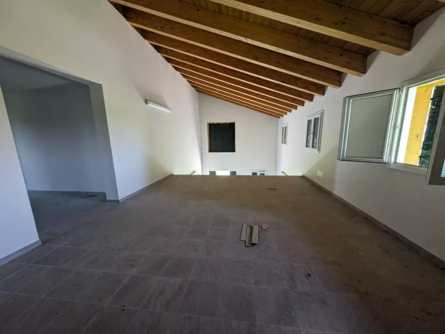 Immagine 11 di Villa in vendita  in via Frutteti 45 a Terre Del Reno