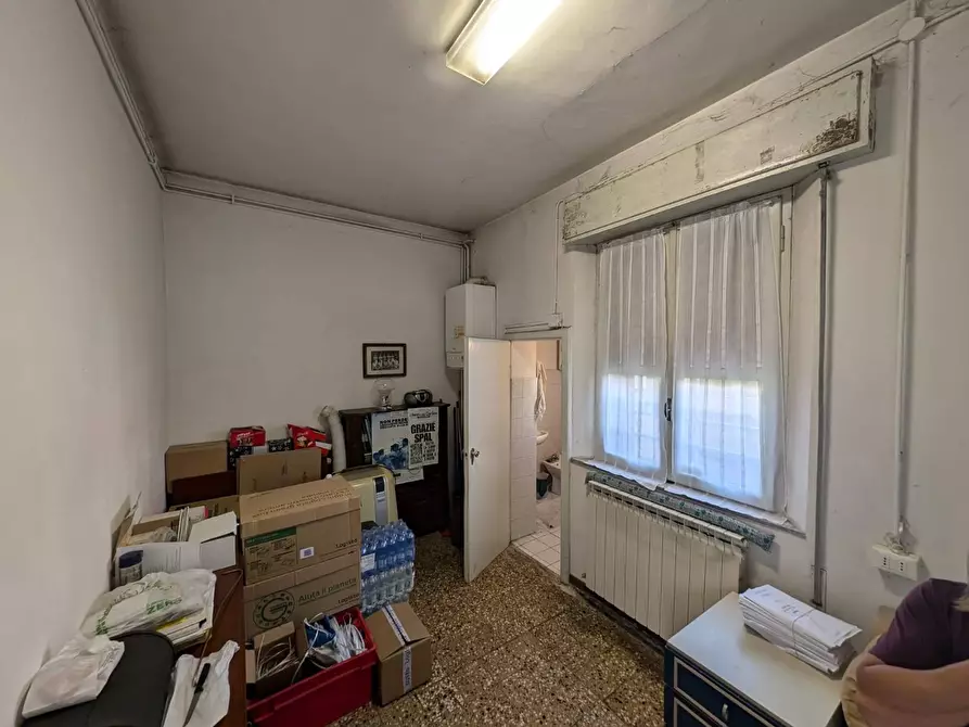 Immagine 4 di Locale commerciale in vendita  in Via Santa Margherita 297 a Ferrara