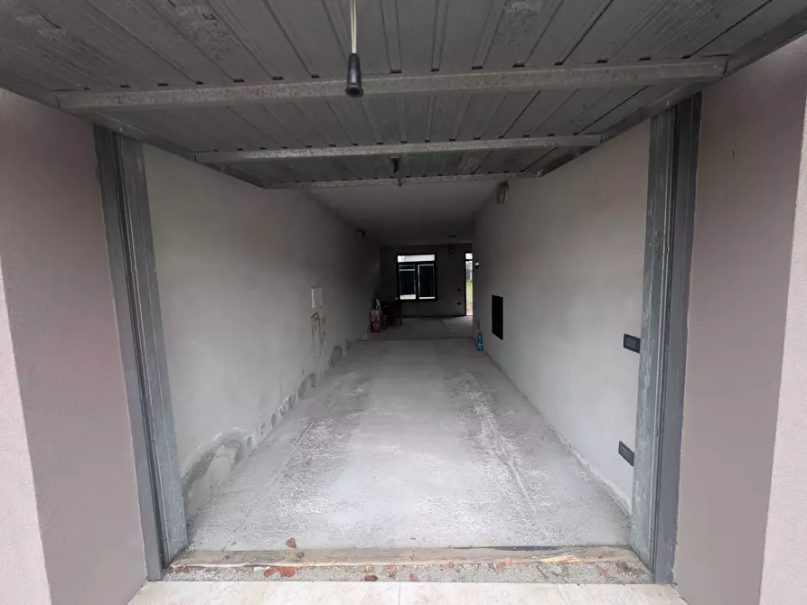 Immagine 4 di Box auto in vendita  in Via Giovanni Fei 6 a Ferrara