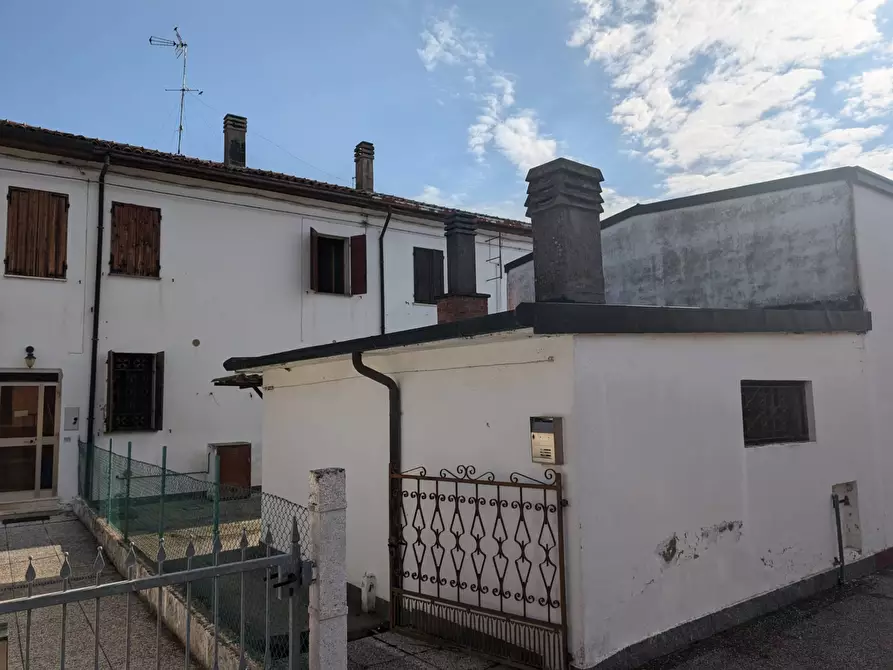 Immagine 1 di Villetta a schiera in vendita  in via Martiri della Libertà 48 a Voghiera