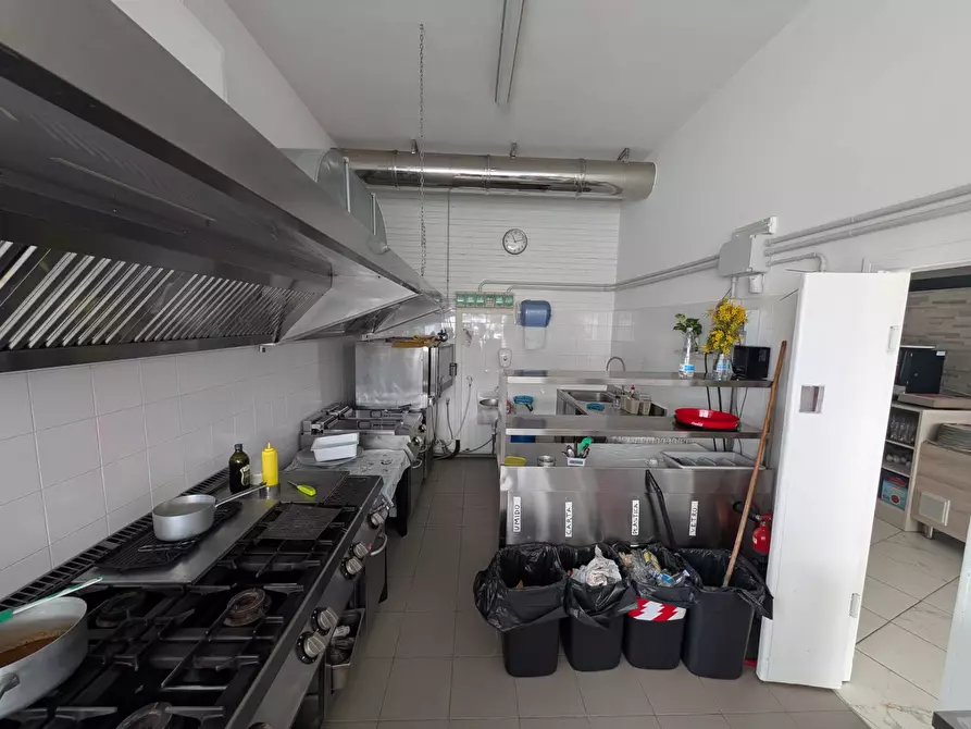 Immagine 8 di Attività commerciale in vendita  in via chiesa 124 a Ferrara