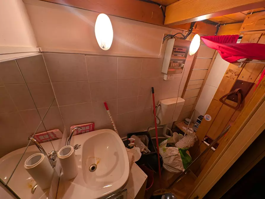 Immagine 7 di Locale commerciale in vendita  in Via Pomposa 27a a Ferrara