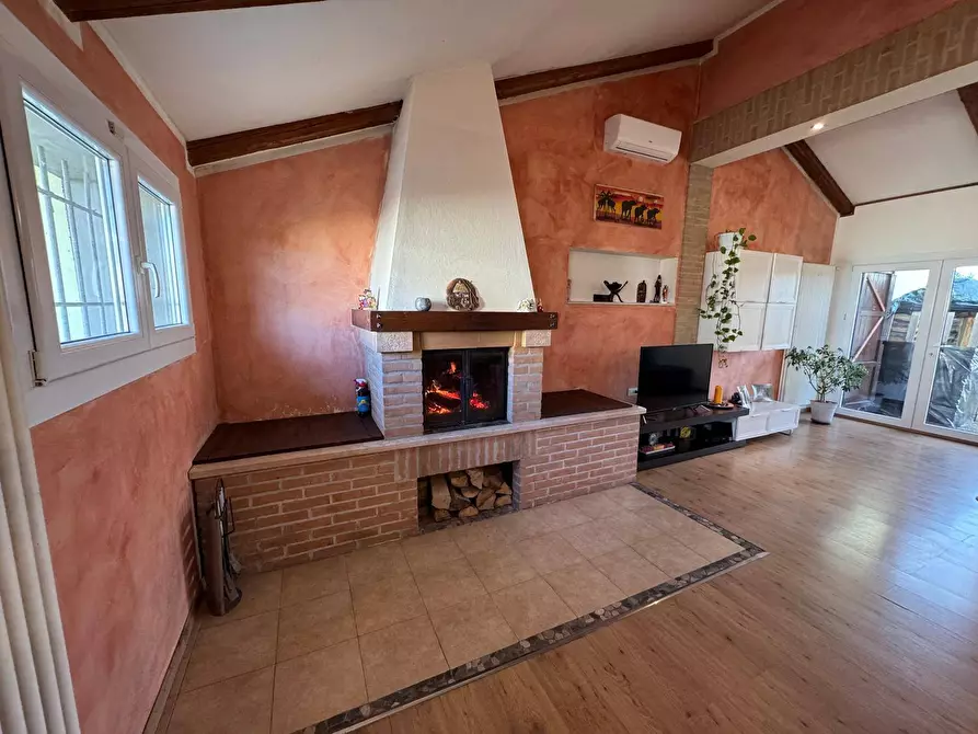 Immagine 4 di Villa in vendita  in via Cà Nova Ducale 7 a Voghiera