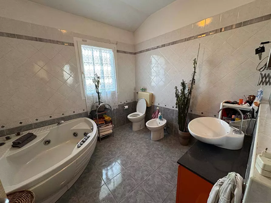 Immagine 18 di Villa in vendita  in via Cà Nova Ducale 7 a Voghiera