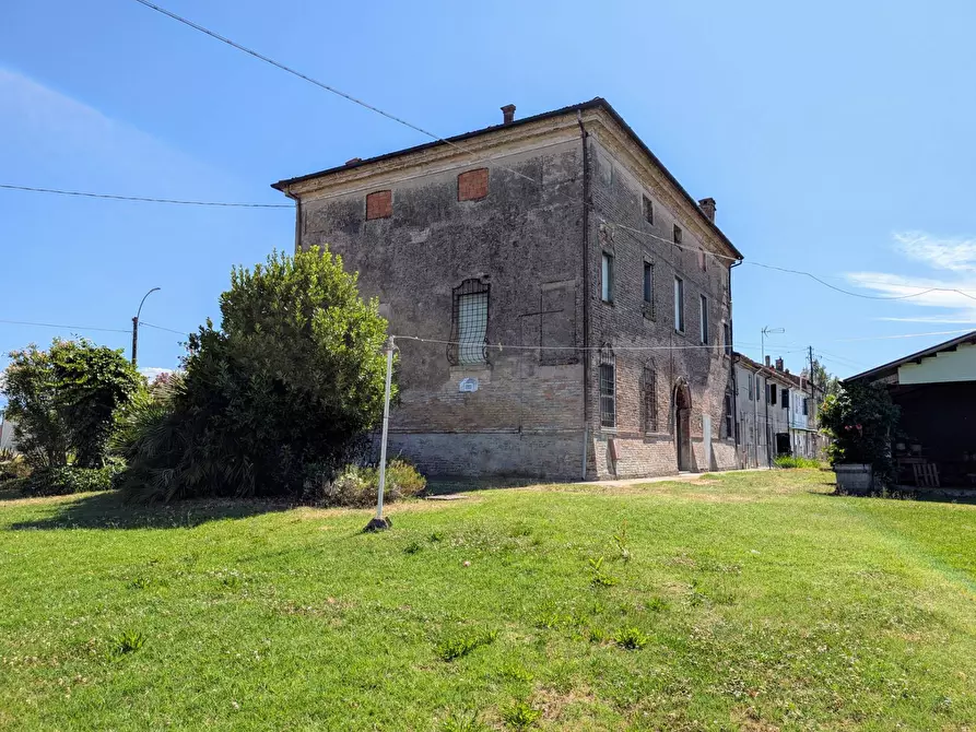 Immagine 3 di Villa in vendita  in via Ludovico Ariosto 90 a Masi Torello