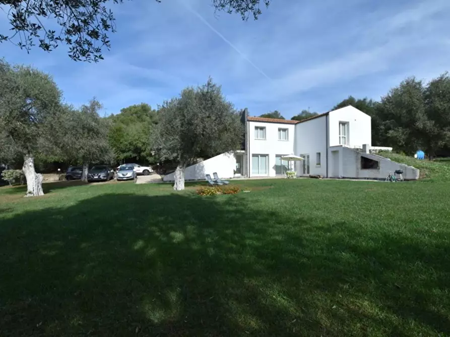 Immagine 1 di Casa indipendente in vendita  in Vicinale Prunizzedda Luna e sole 10 a Sassari