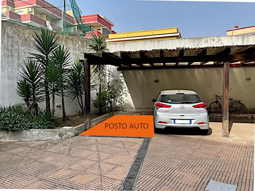 Immagine 3 di Box auto in vendita  in Belgrado 3 a Cagliari