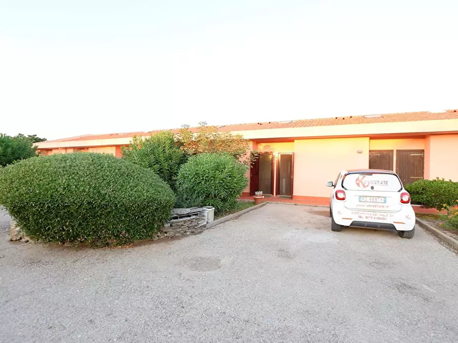 Immagine 23 di Villetta a schiera in vendita  in dei rais 3 a Banari